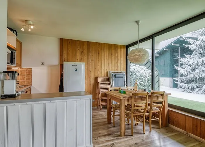 Апартаменты Garden View Montana - Happy