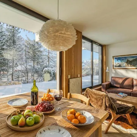 Montana Garden View Near To Grands Montets Lift, Sleeps 4 - Happy